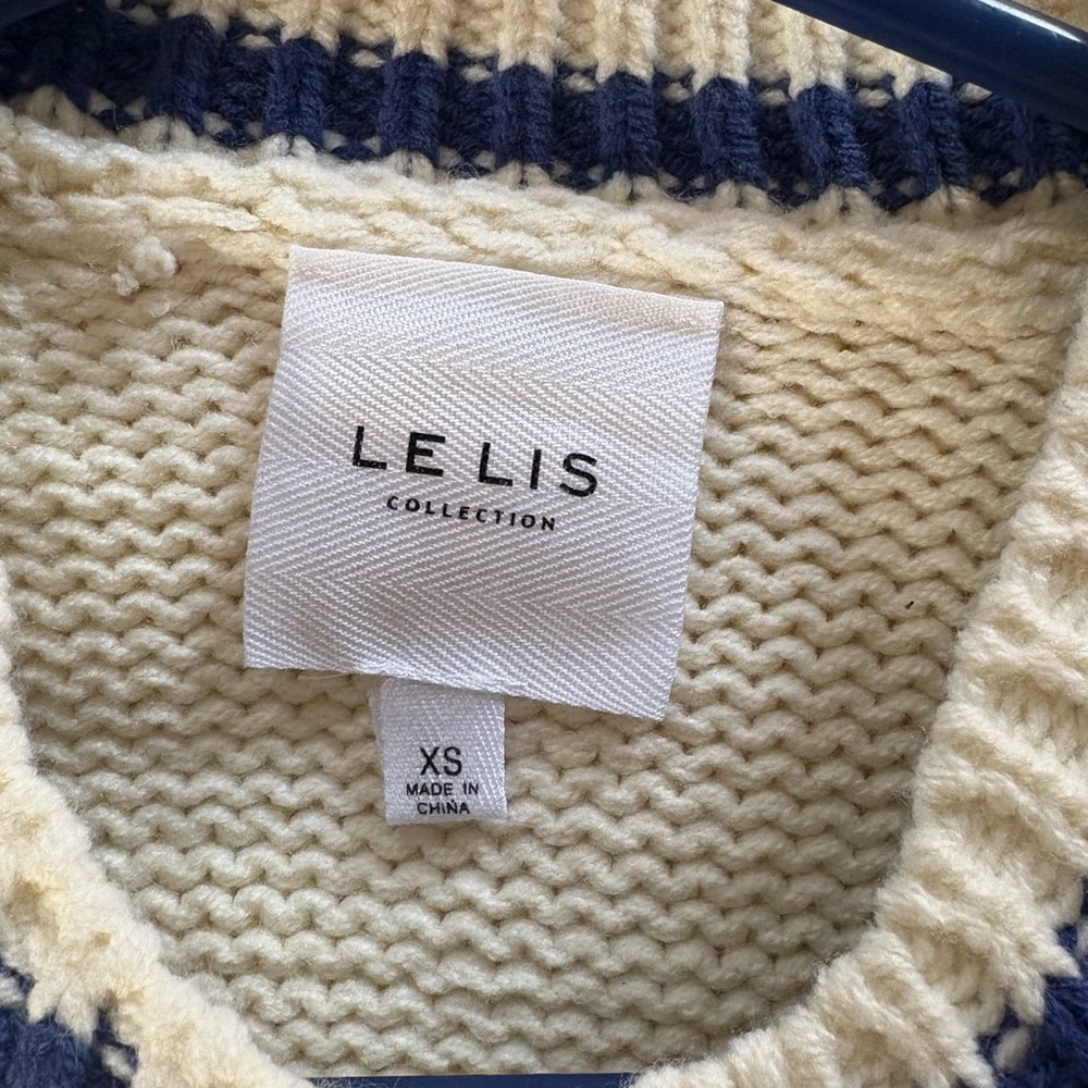 Le Lis Navy and Cream Knit Cardigan - Picture 2 of 4